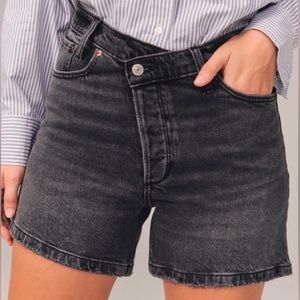 Abercrombie The Dad Short High Rise